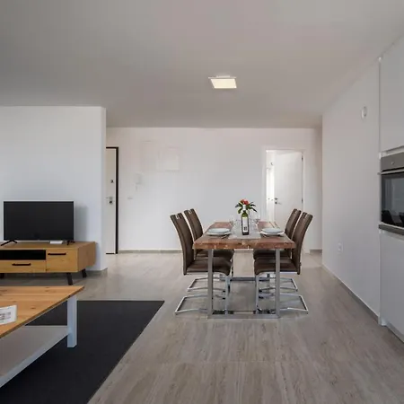 Cesare Apartment