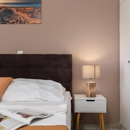 Cesare Apartamento
