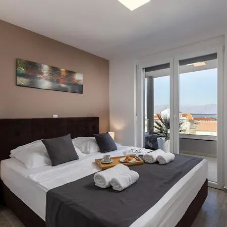 Cesare Apartment