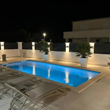 Cesare Apartment *