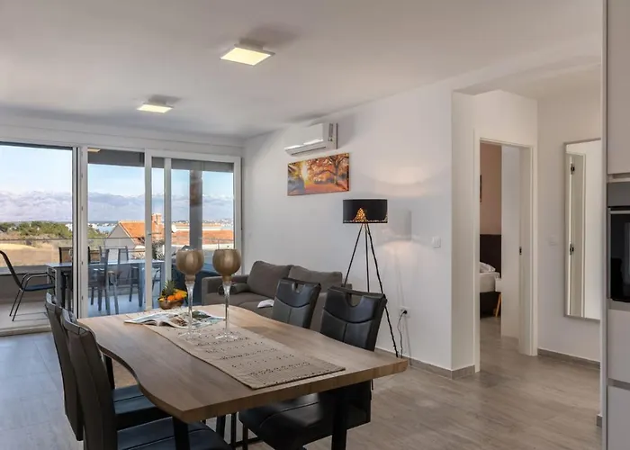 Cesare Apartamento Nin