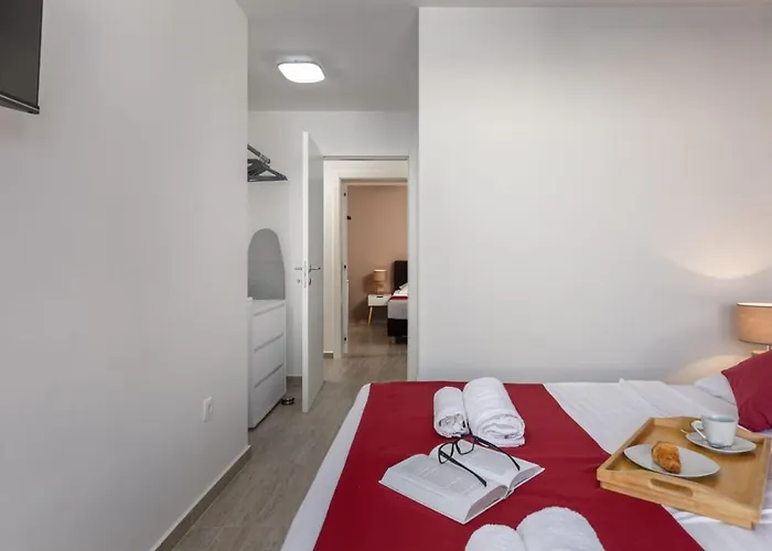 Cesare Apartmán Nin